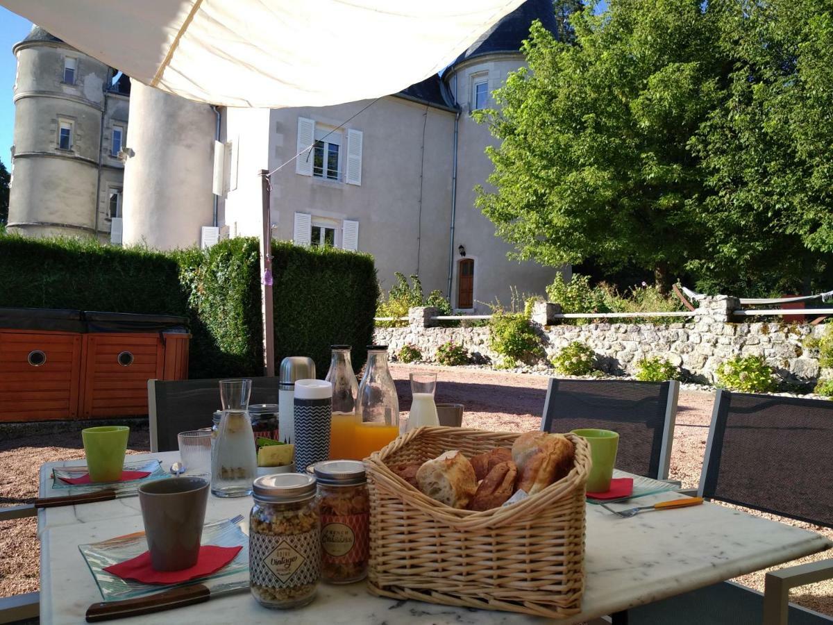 Chateau De St Alyre Hotel Sanssat Eksteriør billede